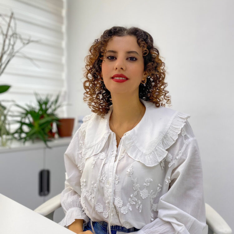 Şencan Özlü, Trabzon Diş Hekimi