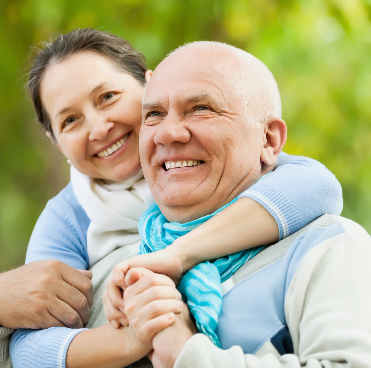 Dental implantlarla her yaşta güzel gülüşler, Trabzon