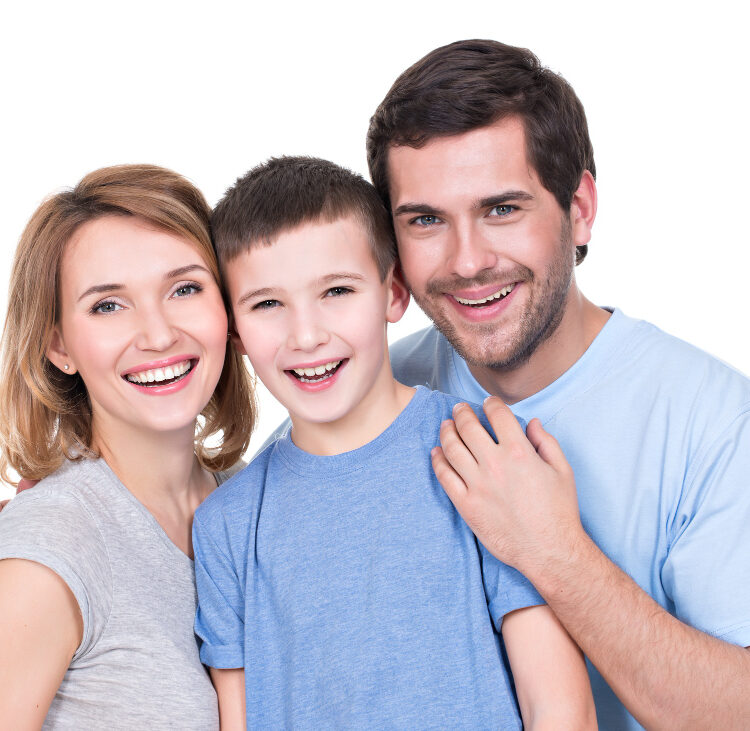 Ailecek mutlu gülüşler, trabzon diş kliniği